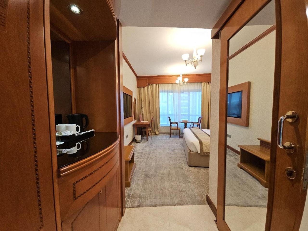 Royal Concorde Hotel & Suite 두바이 외부 사진